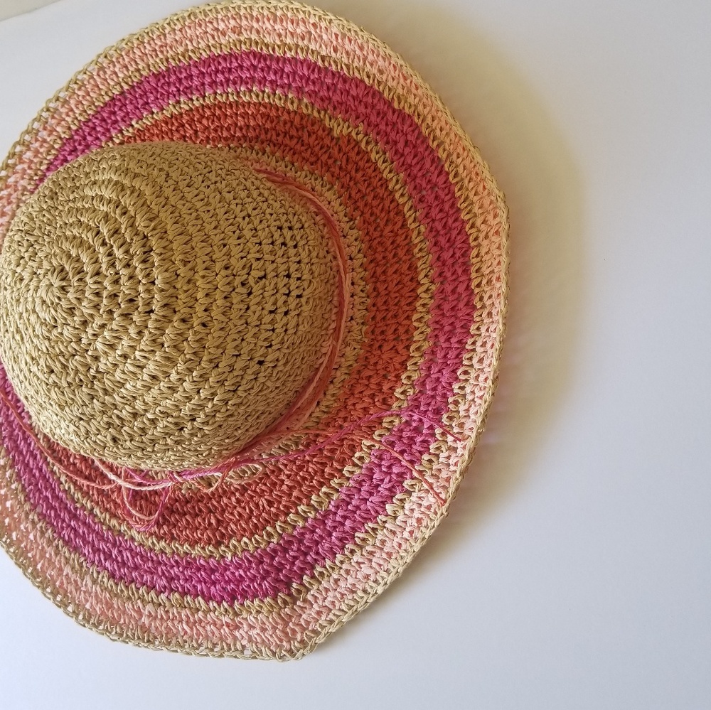 Floppy hat - Picture 7 of 8